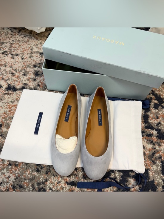 NWT Margaux Classic Round Toe Ballet Flat in Light Gray / Light Blue Suede Sz 5 - Picture 4 of 14